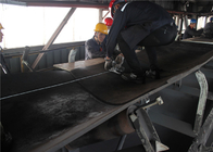 製鉄所のための熱抵抗のコンベヤー ベルトの加硫装置1200のMmのプラテン