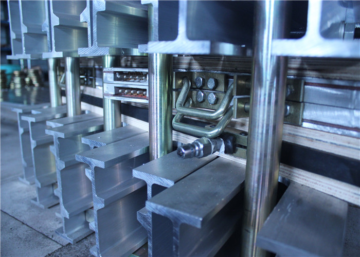 ハートのプラグ ベルトの加硫機械、熱い加硫機械1500×700